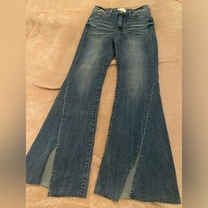 NWOT-Risen jeans-Flare/Bell bottom with slits-size 28/7